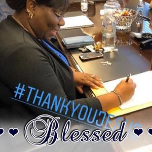 Meet your Posher, Dedra